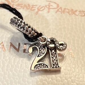 NWT Authentic Pandora “Forever 21 Infinity” Charm 925 ALE-OBO